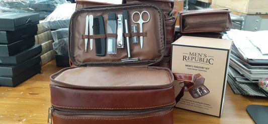 Toiletry Bag& Grooming Kit 8 Pieces