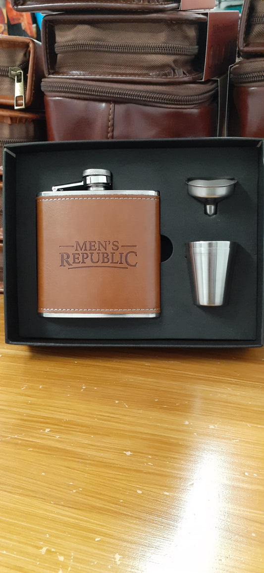 Hip Flask with Funnel & 2 Cups - Brown